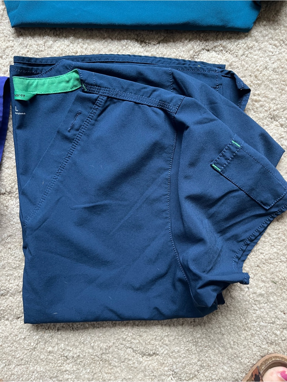 Carhartt scrub top large